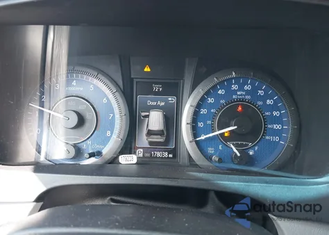 2015 Toyota Sienna Xle 8 Passenger из США, поврежденный, VIN 5TDYK3DC1FS575796